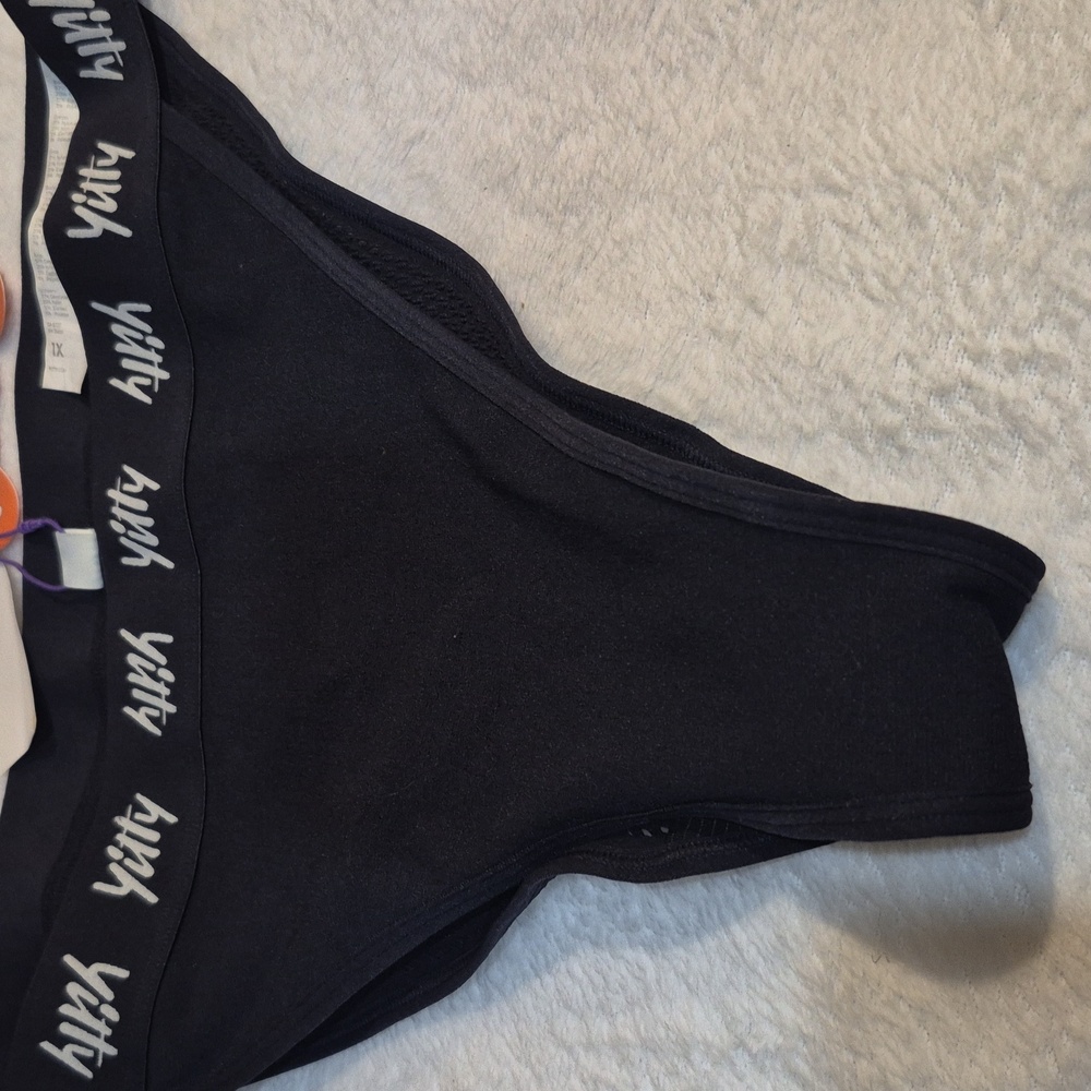 YITTY Black Mesh Thong with Logo Waistband - Picture 4 of 5